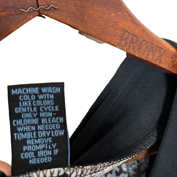 Saint Tropez West Paisley Tank Top - Picture 3 of 6